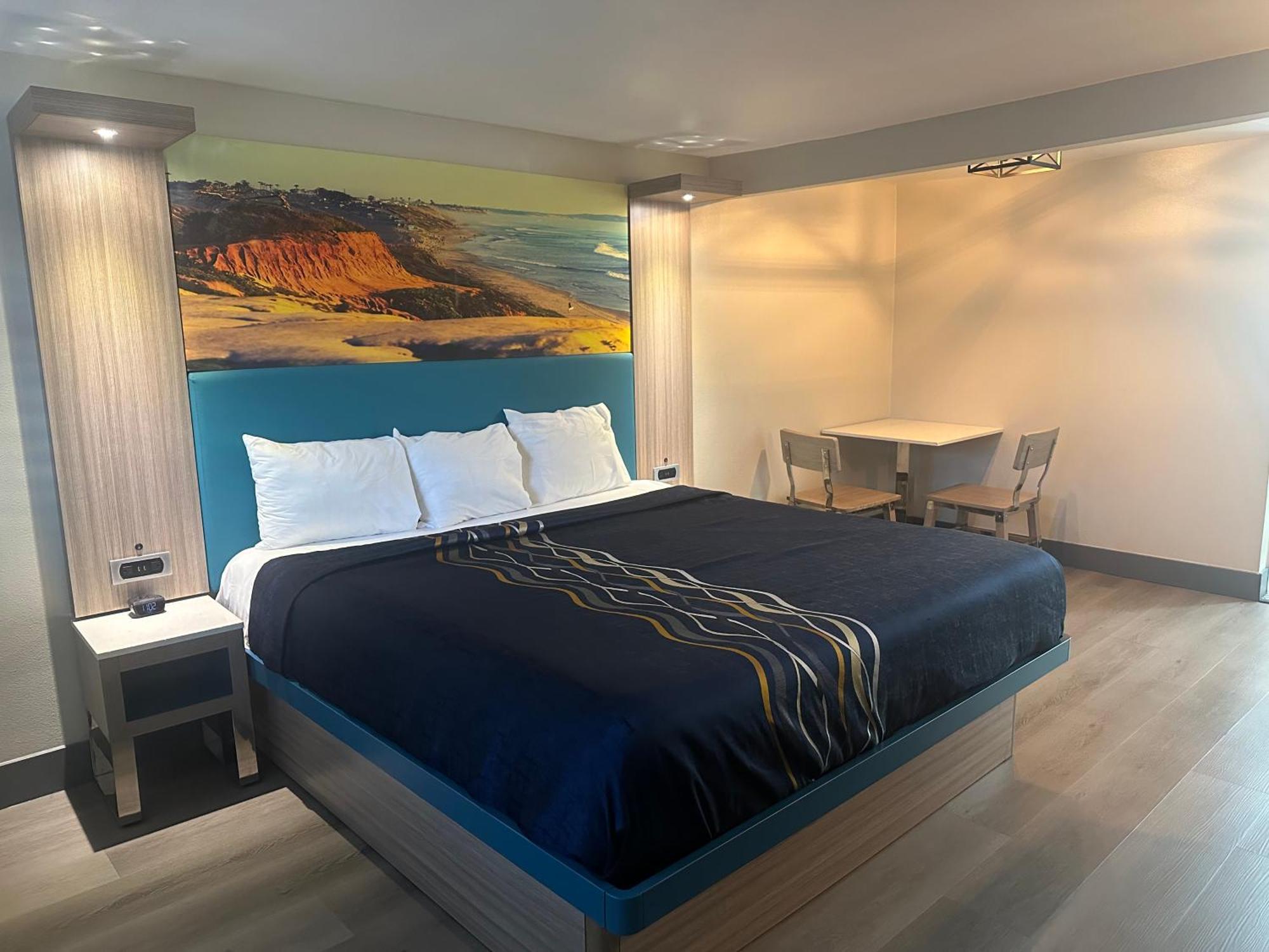 Hotel Super 8 By Wyndham Oceanside Downtown Zewnętrze zdjęcie
